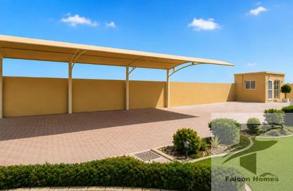 Villa - 4 Bedrooms - 5 Bathrooms for rent in Al Manara - Dubai Villa - 4 Bedrooms - 5 Bathrooms for rent in Al Manara - Dubai