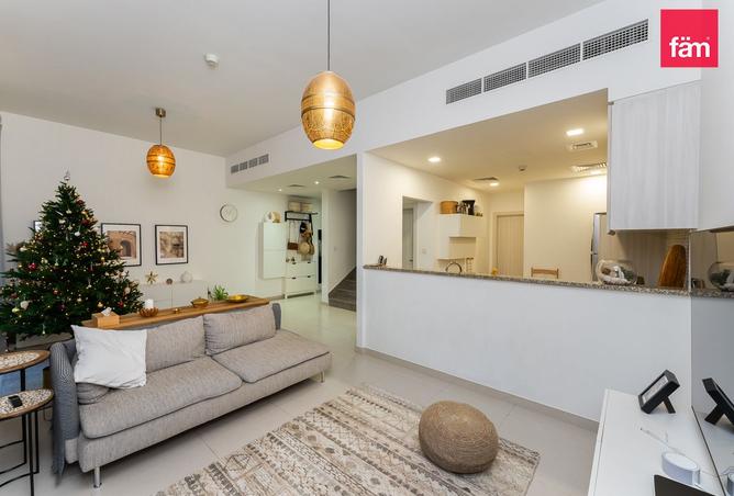 3-bed townhouse in Arabella Townhouses 3 · Unfurnished — photo 2