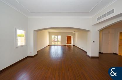 Villa - 4 Bedrooms - 4 Bathrooms for rent in Meadows 1 - Meadows - Dubai
