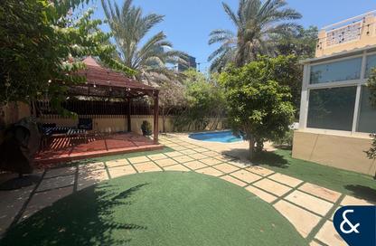 Villa - 4 Bedrooms - 4 Bathrooms for rent in Meadows 1 - Meadows - Dubai