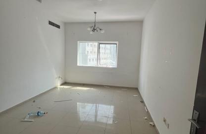 Apartment - 1 - 1 for rent in Al Khan Corniche - Al Khan - Sharjah Apartment - 1 - 1 for rent in Al Khan Corniche - Al Khan - Sharjah
