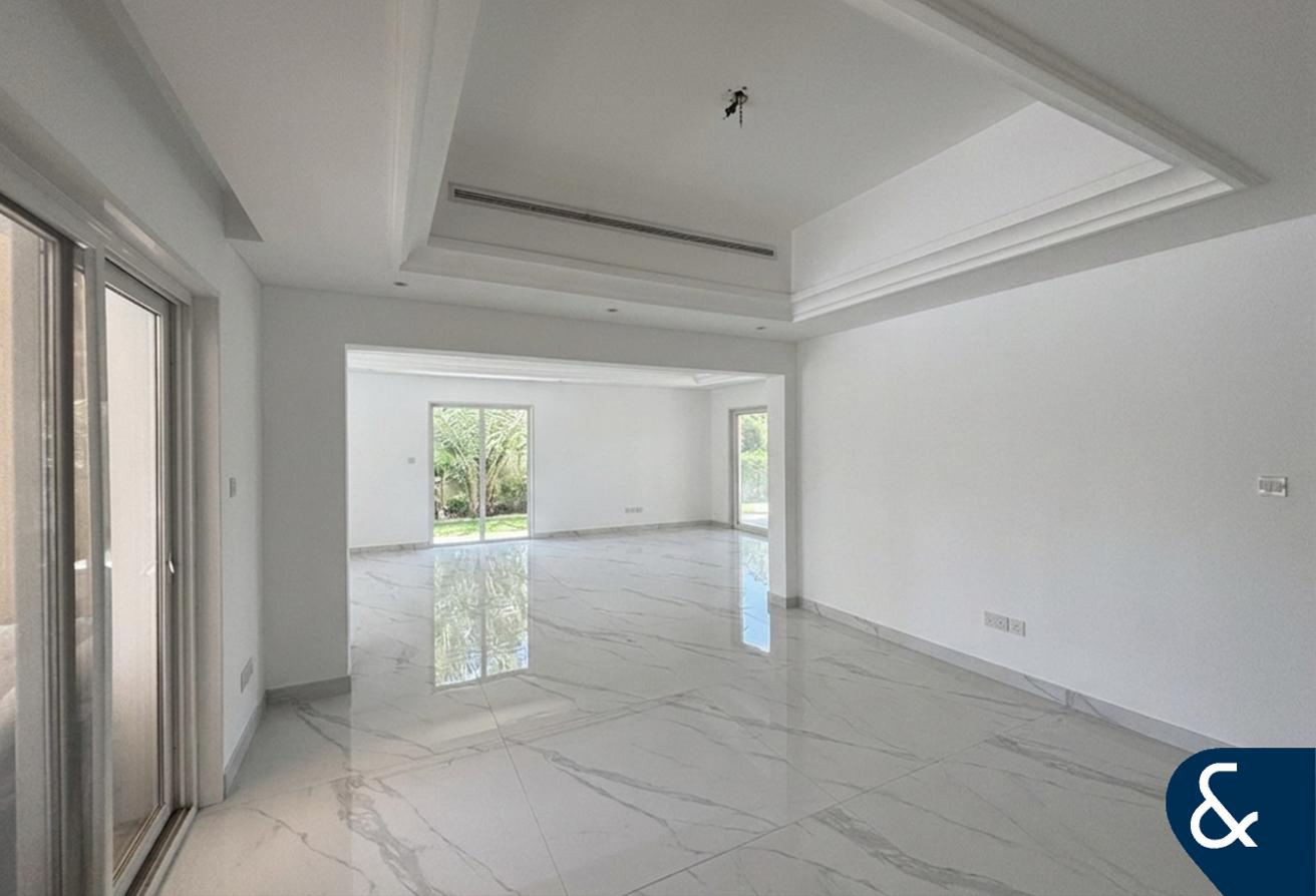 Upgraded Bungalow | Huge 10,632 sqft Plot photo 18