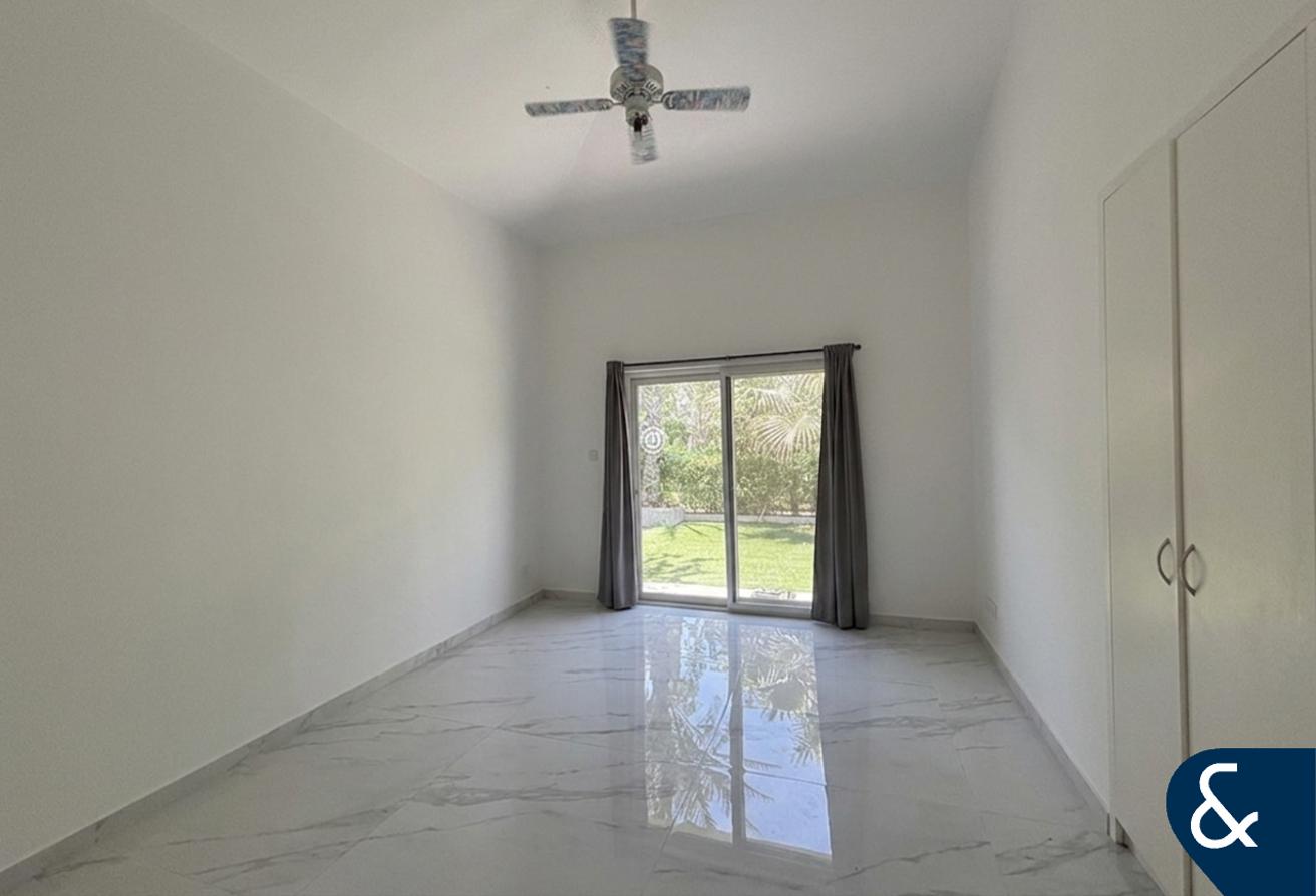Upgraded Bungalow | Huge 10,632 sqft Plot photo 16