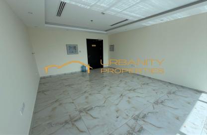 Office Space - Studio for rent in Tamani Art Tower - Business Bay - Dubai