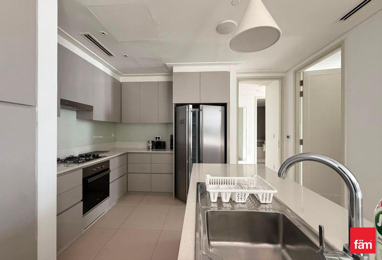 Burj View | Fully Furnished | Corner | Spacious photo 10