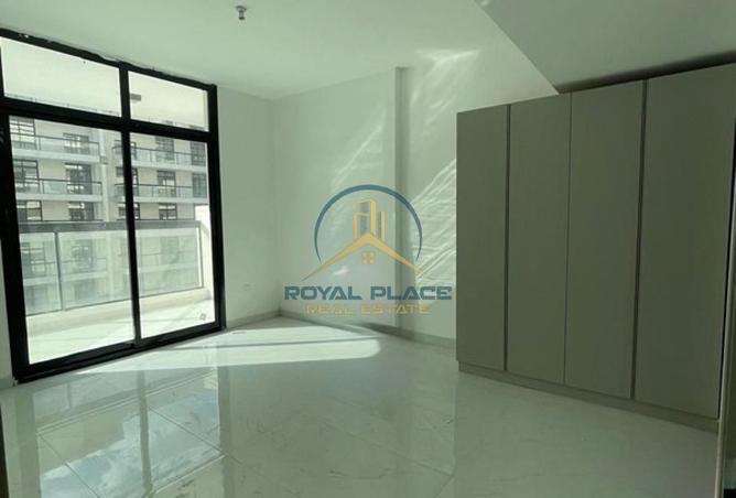 83670214 - Property Image 3