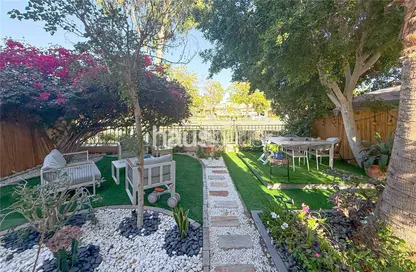 Villa - 2 Bedrooms - 2 Bathrooms for rent in Springs 6 - The Springs - Dubai