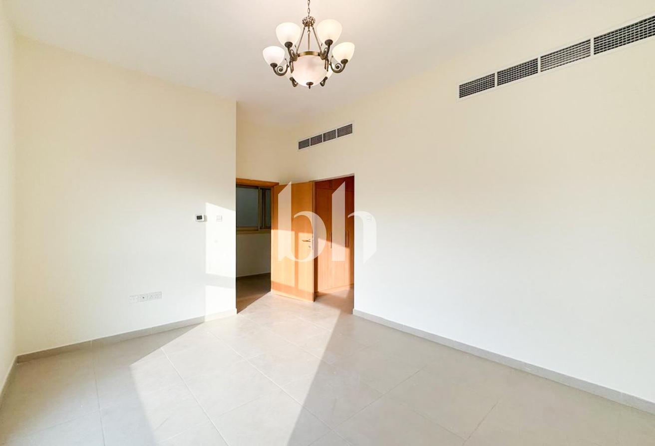 Spacious 5BR Villa | Umm Suqeim 3 | Prime Location photo 20