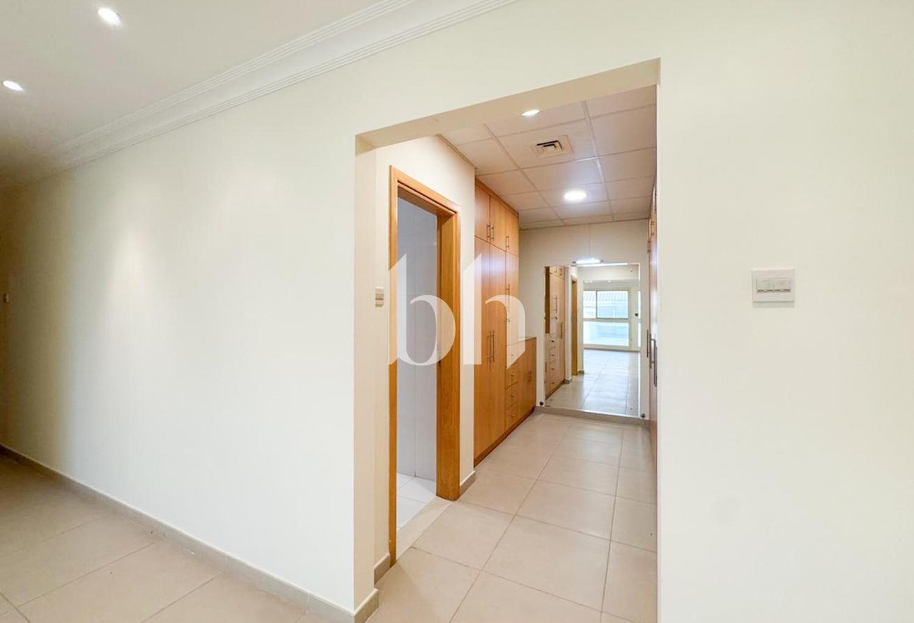 Spacious 5BR Villa | Umm Suqeim 3 | Prime Location photo 13