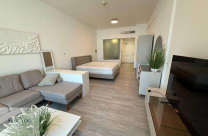 Apartment - Studio - 1 for sale in Palm Views East - Palm Views - Palm Jumeirah - Dubai