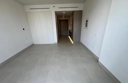 Apartment - Studio - 1 Bathroom for rent in Condor Golf Links 18 - Dubai Sports City - Dubai