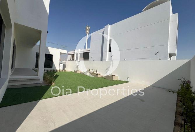 16123201 - Property Image 2