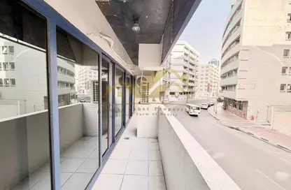 شقة - 2 غرف نوم - 2 حمامات للايجار في شارع الرولة - الرفاعة - بر دبي - دبي