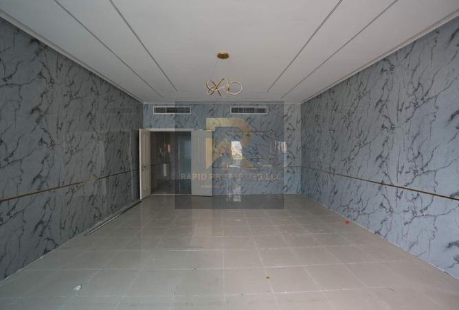 73841957 - Property Image 2