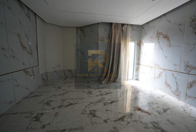 73841957 - Property Image 3