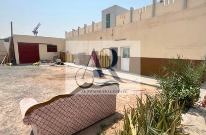 Labor Camp - Studio - 7+ Bathrooms for rent in Al Sajaa S - Al Sajaa - Sharjah