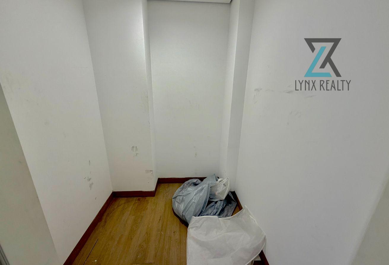 ELEGANT 2 BEDROOM | STORE ROOM | FAMILY ONLY photo 8