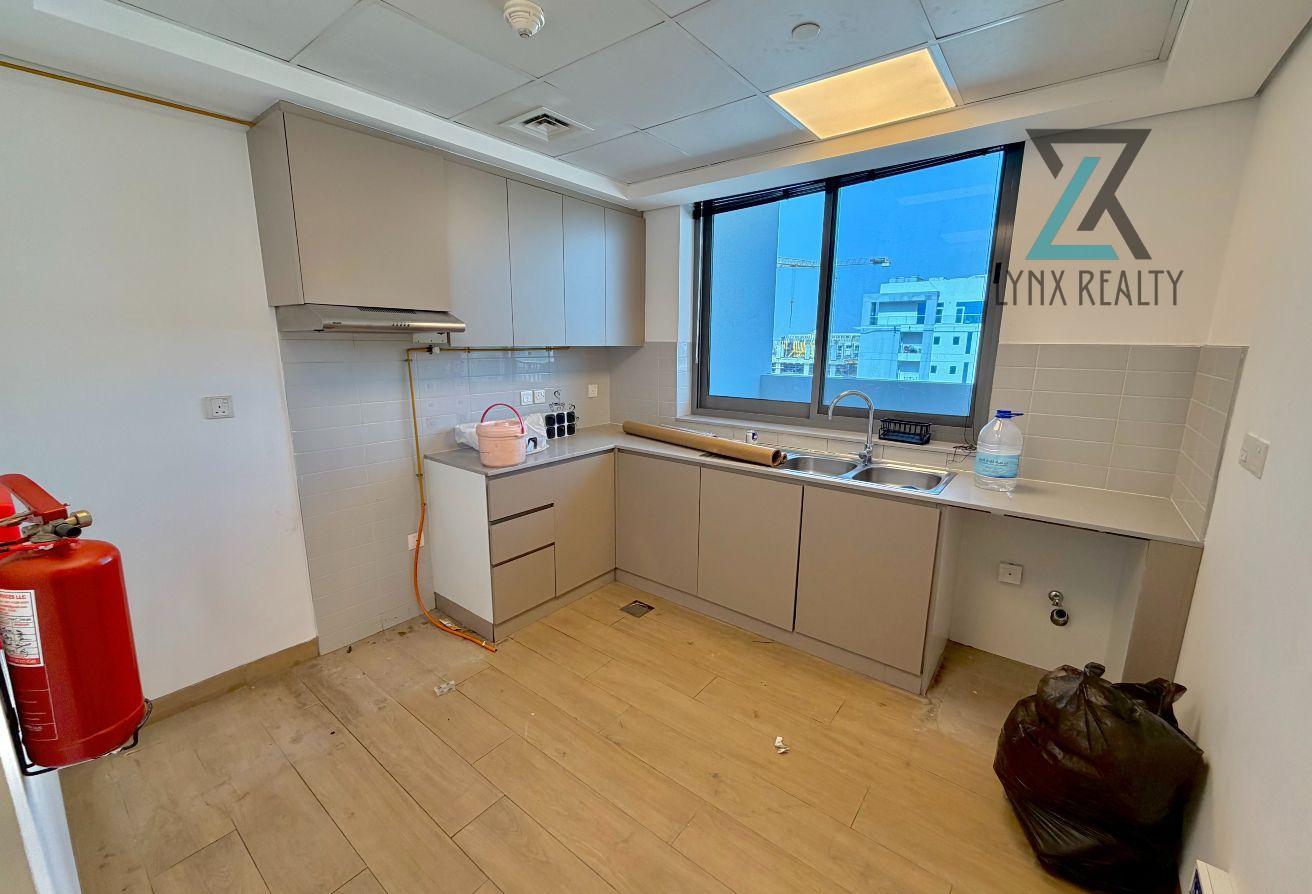 ELEGANT 2 BEDROOM | STORE ROOM | FAMILY ONLY photo 7