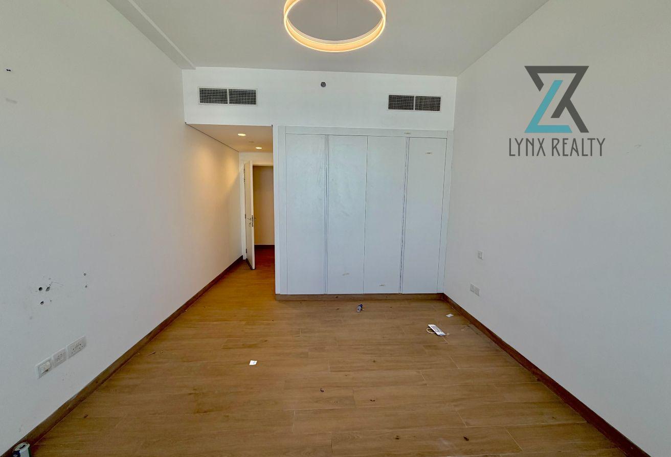 ELEGANT 2 BEDROOM | STORE ROOM | FAMILY ONLY photo 5