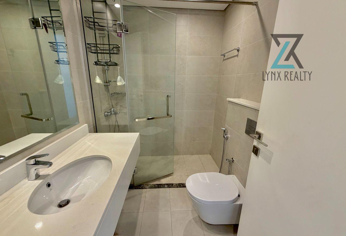 ELEGANT 2 BEDROOM | STORE ROOM | FAMILY ONLY photo 12