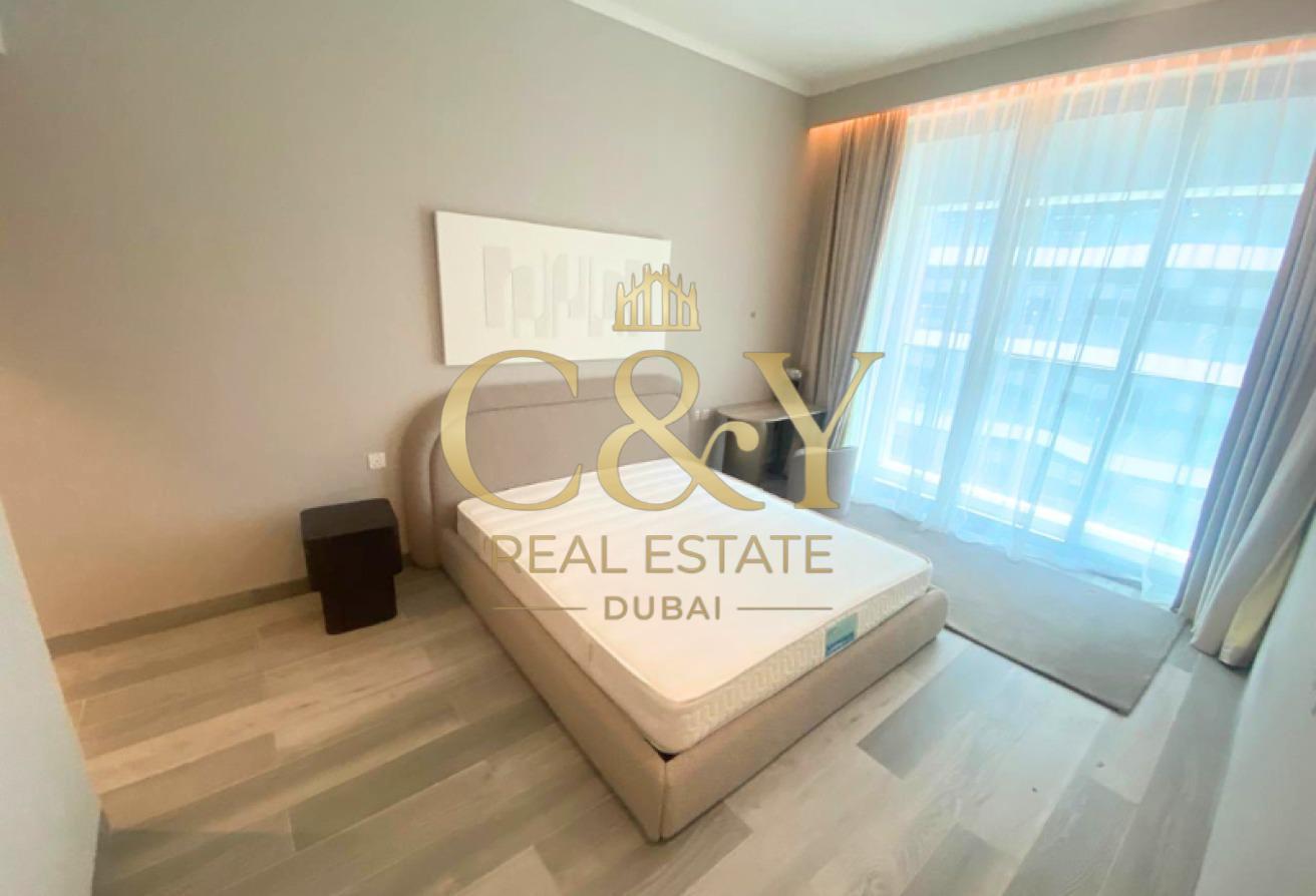 Luxury Furnished * Ready To move in * 5 min Mall photo 9