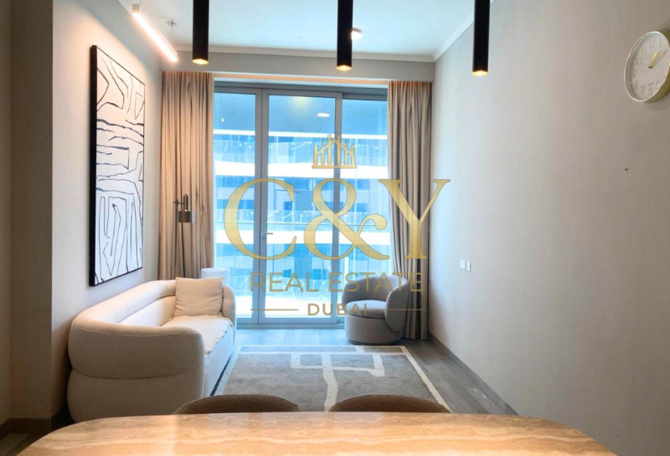 Luxury Furnished * Ready To move in * 5 min Mall photo 4
