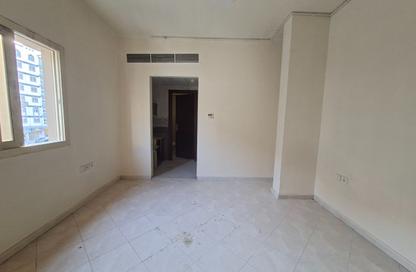 Apartment - Studio - 1 for rent in Fire Station Road - Muwaileh - Sharjah