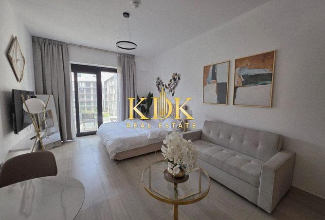 Fully furnished | Well Maintained | Studio