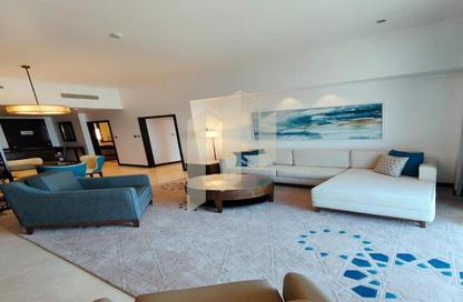 Apartment - 1 - 2 for rent in Fairmont Marina Residences - The Marina - Abu Dhabi