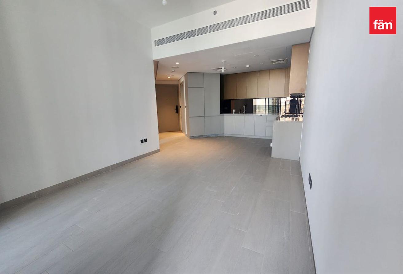Family Living | Prime Area | Best Price photo 5