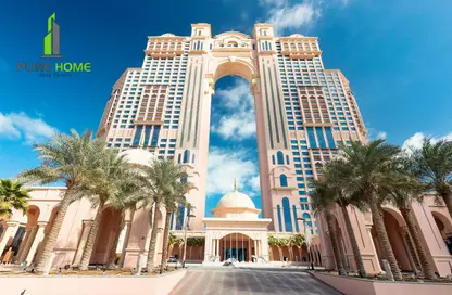 Apartment - 1 Bedroom - 2 Bathrooms for sale in Fairmont Marina Residences - The Marina - Abu Dhabi