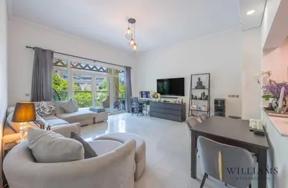 Apartment - 2 Bedrooms - 3 Bathrooms for sale in Al Anbara - Shoreline Apartments - Palm Jumeirah - Dubai