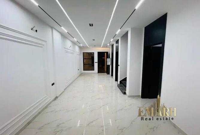 91811615 - Property Image 3