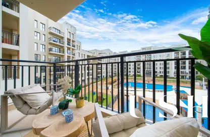 Apartment - 2 Bedrooms - 2 Bathrooms for sale in Hayat Boulevard 1B - Hayat Boulevard 1 - Hayat Boulevard - Town Square - Dubai