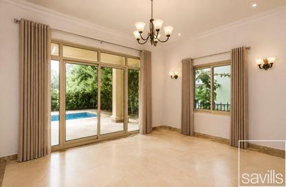 Villa - 4 - 5 for rent in Garden Hall - Oasis Clusters - Jumeirah Islands - Dubai Villa - 4 - 5 for rent in Garden Hall - Oasis Clusters - Jumeirah Islands - Dubai