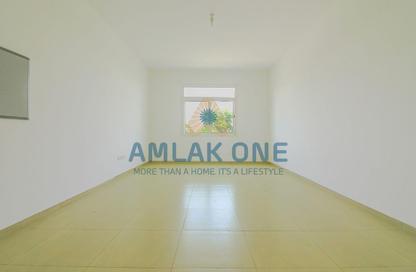 Apartment - 2 - 3 for rent in Al Khaleej Village - Al Ghadeer - Abu Dhabi