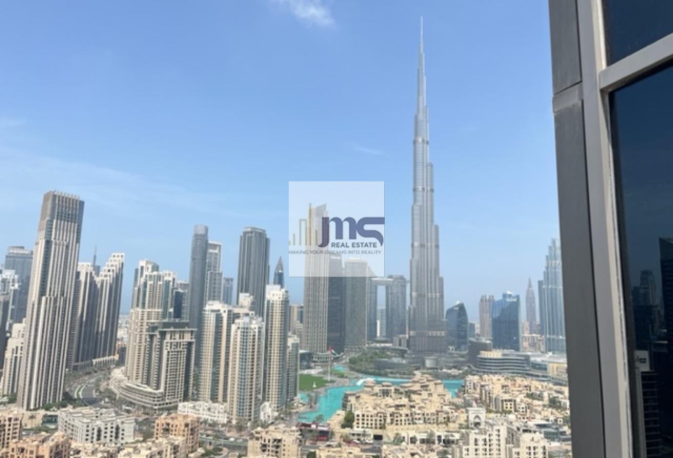 Top floors- Burj facing- Study unit photo 4