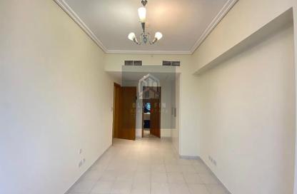 Apartment - 3 Bedrooms - 4 Bathrooms for rent in Tower B - API Trio Towers - Sheikh Zayed Road - Dubai