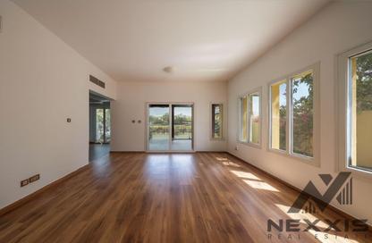 Villa - 3 Bedrooms - 4 Bathrooms for rent in Springs 14 - The Springs - Dubai