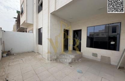 Villa - 5 Bedrooms - 7 Bathrooms for sale in Al Yasmeen 1 - Al Yasmeen - Ajman