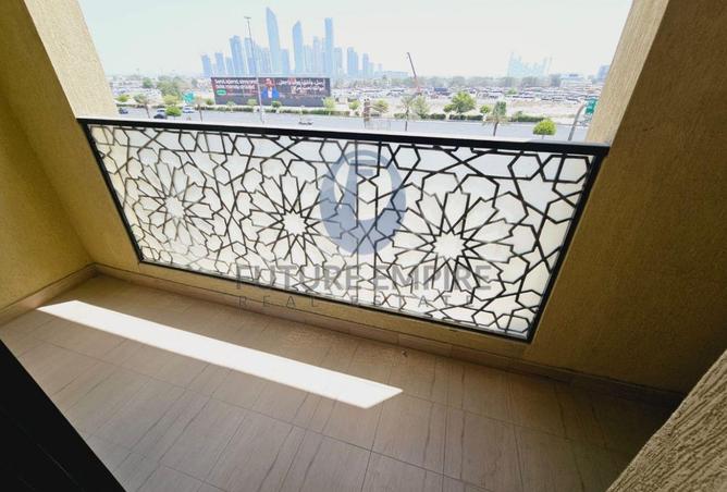 **Title** Luxurious1BHK with Balcony | NEAR METRO photo 3