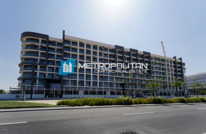 Apartment - Studio - 1 for sale in The Gate - Masdar City - Abu Dhabi