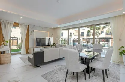 تاون هاوس - 3 غرف نوم - 4 حمامات للبيع في ياسمين لين - عقارات جميرا للجولف - دبي