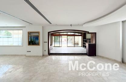 Villa - 4 Bedrooms - 6 Bathrooms for rent in District 3 - Jumeirah Park - Dubai
