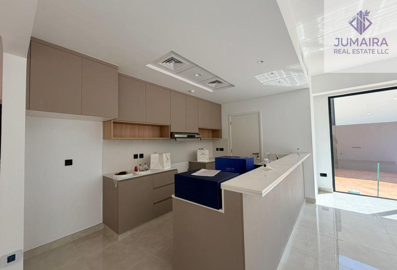 3BR Corner Villa | Brand New | Falcon South