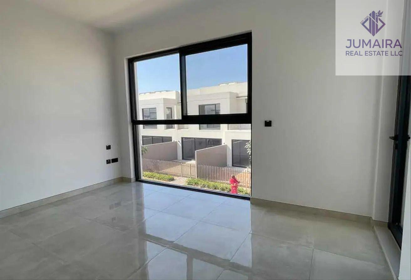 3BR Corner Villa | Brand New | Falcon South