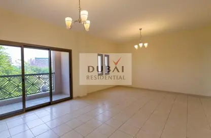 شقة - غرفة نوم - 1 حمام للايجار في مباني الحدائق - الحدائق - دبي