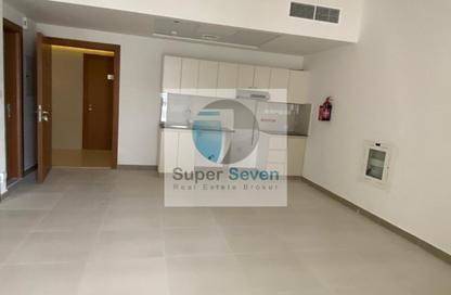 Apartment - 1 - 1 for rent in Binghatti Point - Dubai Silicon Oasis - Dubai
