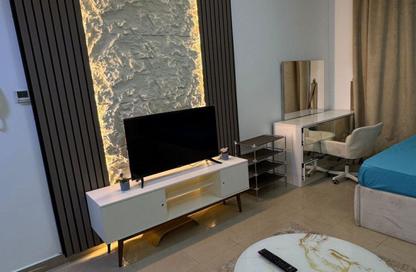 Apartment - Studio - 1 Bathroom for rent in Al Majaz 3 - Al Majaz - Sharjah