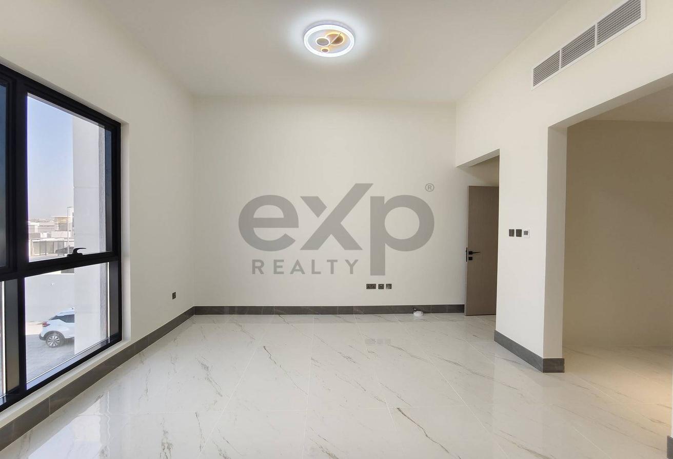 Brand New Smart Villa | 5BR + Study | 2 Kitchens photo 5